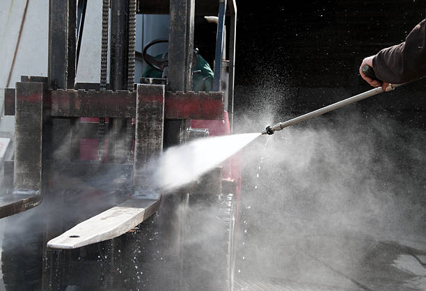 Professional Pressure Washing Services in Mason City, IA